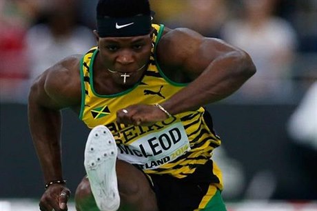 Jamajský sprinter Omar McLeod