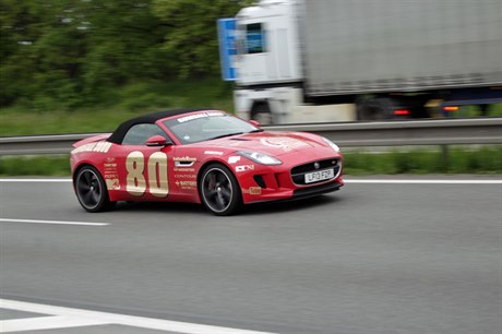 Transevropská rallye Gumball 3000.