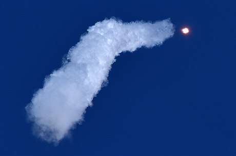 Sojuz 2.1 na cestě k oběžné dráze.