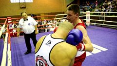 Ve váze se do 61 kilogram se postavil za domácí do ringu Slovák Ladislav...