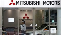 Policie vtrhla do Mitsubishi kvli podvodm se spotebou. Akcie jsou mimo hru