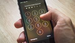 FBI zaplatila za prolomení iPhonu střelce ze San Bernadina přes milion dolarů