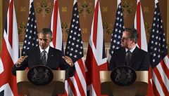 Barrack Obama a David Cameron po pátením jednání.