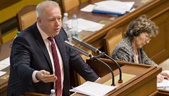 Ministr vnitra Milan Chovanec na mimoádné schzi Poslanecké snmovny k postupu...