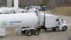 Trucky, jimi firma pepravuje vodík, získala od NASA.
