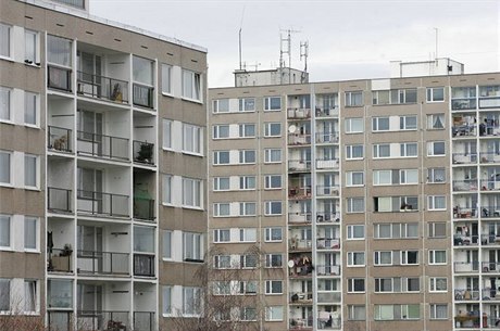 Byty v panelácích jsou v Česku stále nejdostupnějším bydlením.