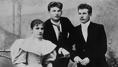 Zakladatelé obuvnické firmy: Antonín Baa (vpravo), jeho sestra Anna a bratr...