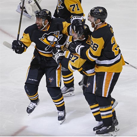 Pittsburgh Penguins: Trevor Daley (6), Sidney Crosby (87) a Ian Cole (28).