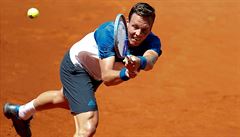 Tomá Berdych proti Denisi Istominovi.