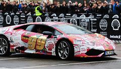 Do Prahy dorazila jízda celebrit Gumball 3000.