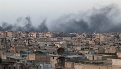 Asadovi vojci obklili povstalce v Aleppu