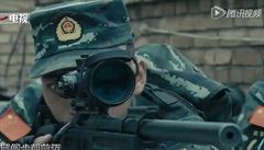'Nebojíme se zabít, zabít, zabít!' Čínská armáda vábí mladé úderným rapem