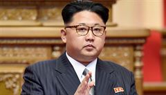 Potlesk. Severokorejský diktátor Kim ong-un v pondlí získal nový titul, kdy...