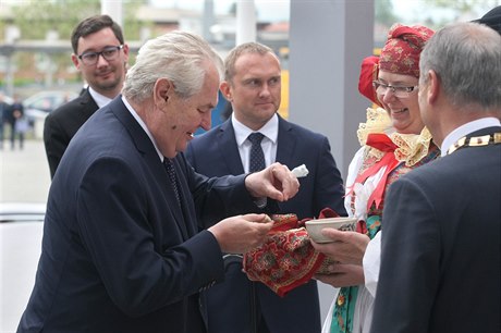 Pivítání prezidenta v Olomouckém kraji.