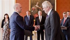 Milo Zeman jmenoval 17. kvtna v Praze Vojtcha Bendu lenem Bankovní rady...