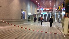 Policie evakuovala část pražského hlavního nádraží kvůli dvěma podezřelým batohům