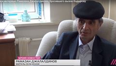 Vyzval Putina, ať ztrestá Kadyrova. Teď je na útěku, jeho dům lehl popelem