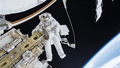 Co vypadlo kosmonautm, kdy zkoumali vesmr? Kolem Zem krou smetit