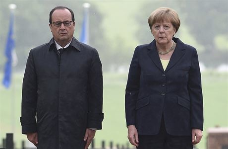 François Hollande s Angelou Merkelovou
