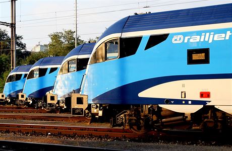 Jedna ze zakázek se týká také sedmi vlak Railjet od spolenosti Siemens.