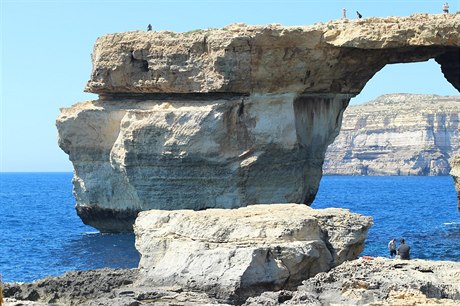 Azurové okno - jeden z div Malty, který se objevil i v seriálu Hra o trny.