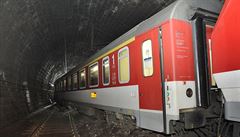Vykolejení vlaku v centru Prahy způsobila technická závada