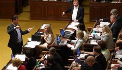 Sněmovna neschválila takzvaný protikuřácký zákon, byť v dřívějším dílčím... | na serveru Lidovky.cz | aktuální zprávy