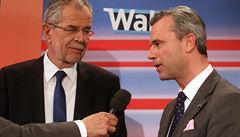 Kdo bude prezidentem? ptá se napjaté Rakousko. Korespondenční hlasy rozhodnou