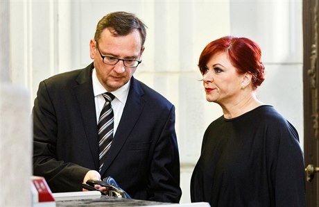 Na snímku Jana Nečasová (za svobodna Jana Nagyová) a expremiér Petr Nečas.