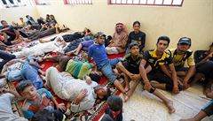 Uprchlíci z Fallúde v provizorním stedisku ve mst Garma. Bitva iráckých...