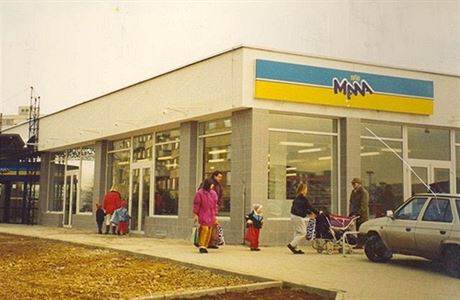 Prvn supermarket v esku se jmenoval MANA a patil nizozemskmu Aholdu.