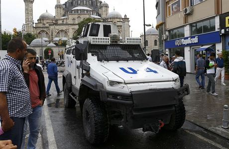 Obrnné auto turecké policie (ilustraní snímek).