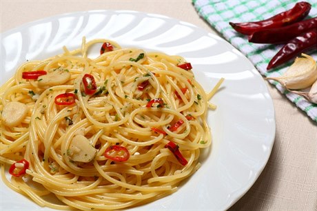 Těstoviny aglie e olio (ilustrační foto)