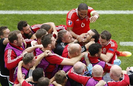 Wales vs. Slovensko (radost Velan).