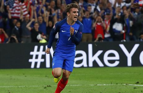 Griezmann slaví.