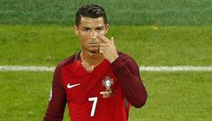 Cristiano Ronaldo v zápase s Islandem. | na serveru Lidovky.cz | aktuální zprávy