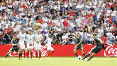 Anglie vs. Wales (gólová stela Balea).