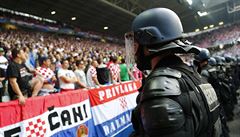 Trest pro agresivní fanoušky Chorvatska? UEFA rozhodne v pondělí