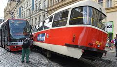 V centru Prahy se 10. ervna odpoledne srazily dv tramvaje. Nehoda se obela...