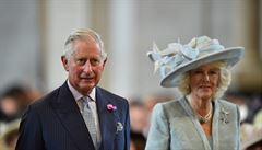 Královna ji bude sledovat s manelem a dalími leny královské rodiny z balkonu...