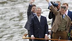 Nigel Farage, pedseda UKIPu (United Kingdom Independence Party), vede...