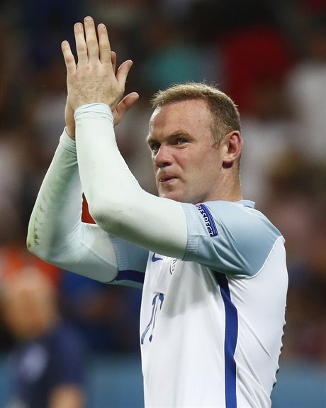 Wayne Rooney dal reprezantanímu dresu sbohem.
