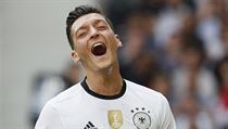 Německo vs. Slovensko (Özil nedal penaltu).