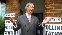 Bohorovnost nade ve. Nigel Farage odvolil.