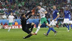Itálie vs. Irsko (gól Bradyho).