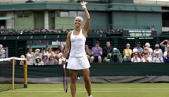 Nmka Sabine Lisická slaví postup do druhého kola Wimbledonu 2016.