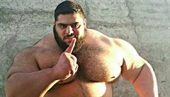 Hrozivý perský Hulk. Obr z Íránu se chce dostat do slovutné wrestlingové ligy