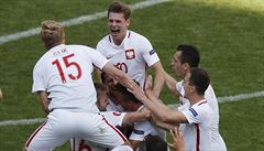 Poláci jsou poprvé ve čtvrtfinále ME, na penalty udolali Švýcary