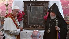 Papež František vyzval v Jerevanu k usmíření mezi Armény a Turky