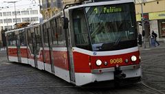 Problém s napájením komplikuje provoz tramvají v Praze. Na chvíli se zcela zastavily